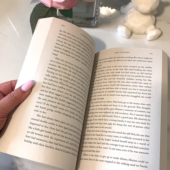 The Visitors Novel 💕 - Picture 3 of 3